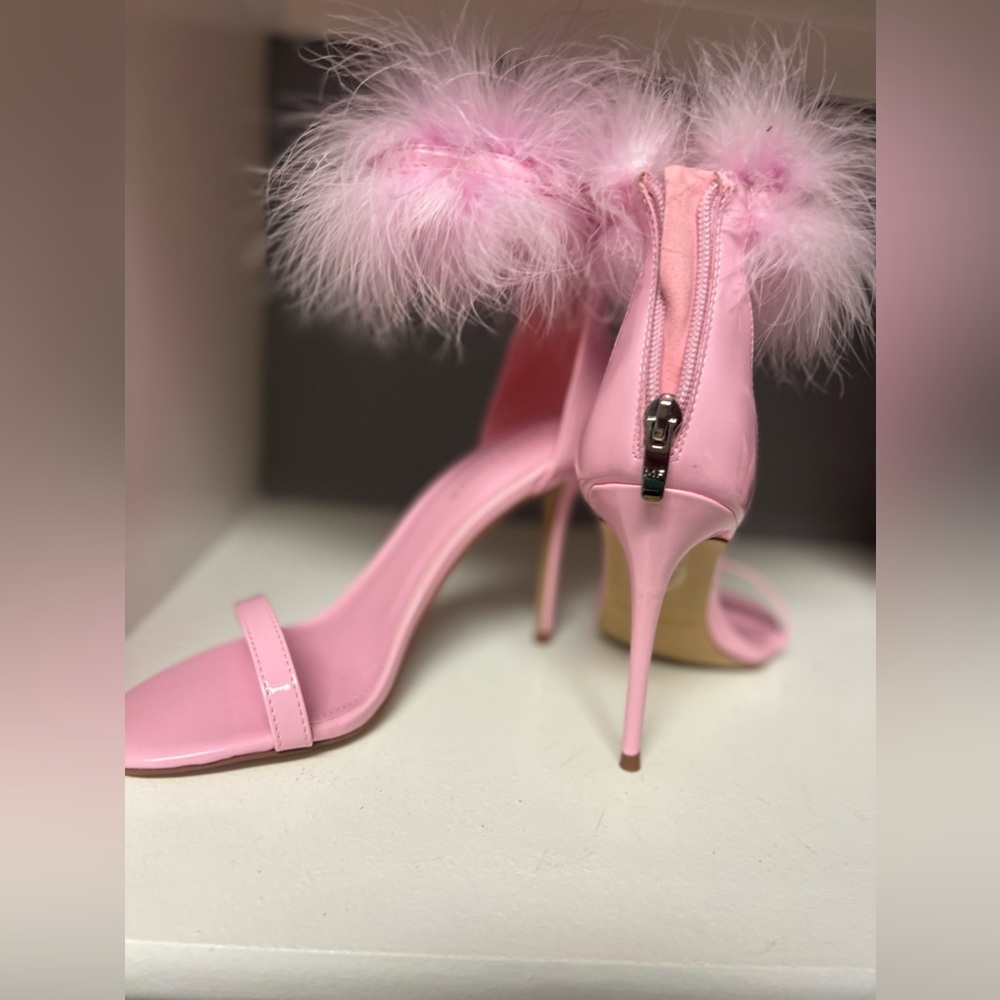 Marc Fisher Genivy Heels